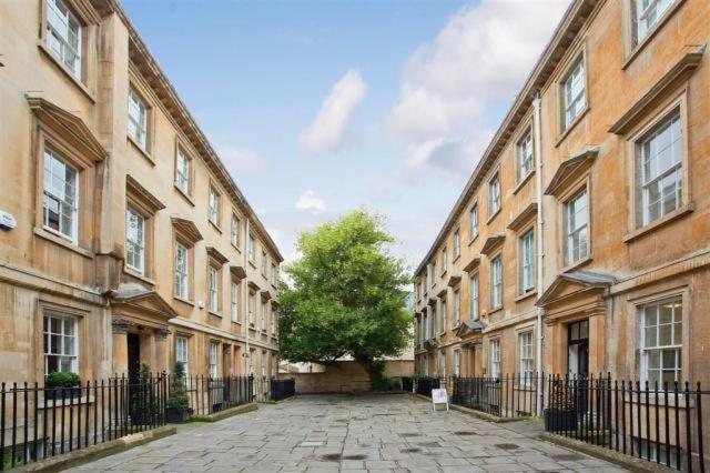 The Courtyard Apartments No.8 Бат Экстерьер фото